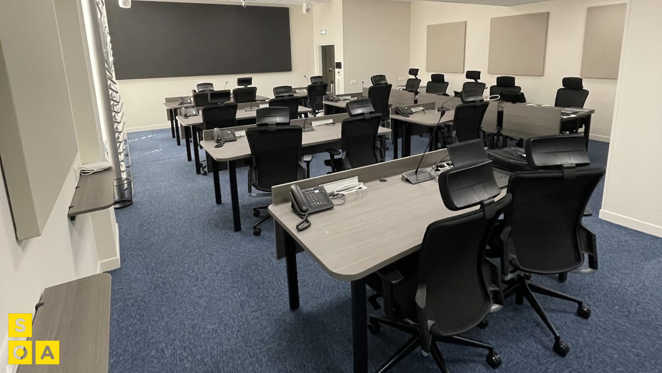 Salle de réunion équipée par SOA dans la salle COD 11 – Préfecture de l’Aude